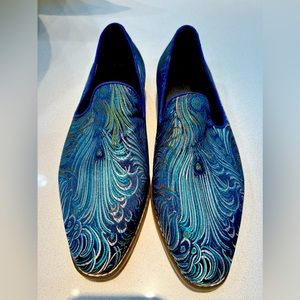 Peacock embroidered men’s loafers.       EU size 41 men’s.  NEW